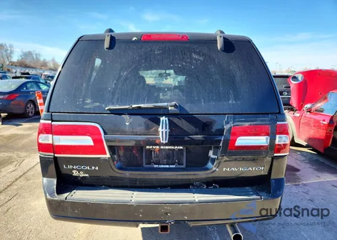 2008 Lincoln Townhouse Navigator z USA, uszkodzony, nr VIN 5LMFU28538LJ20288